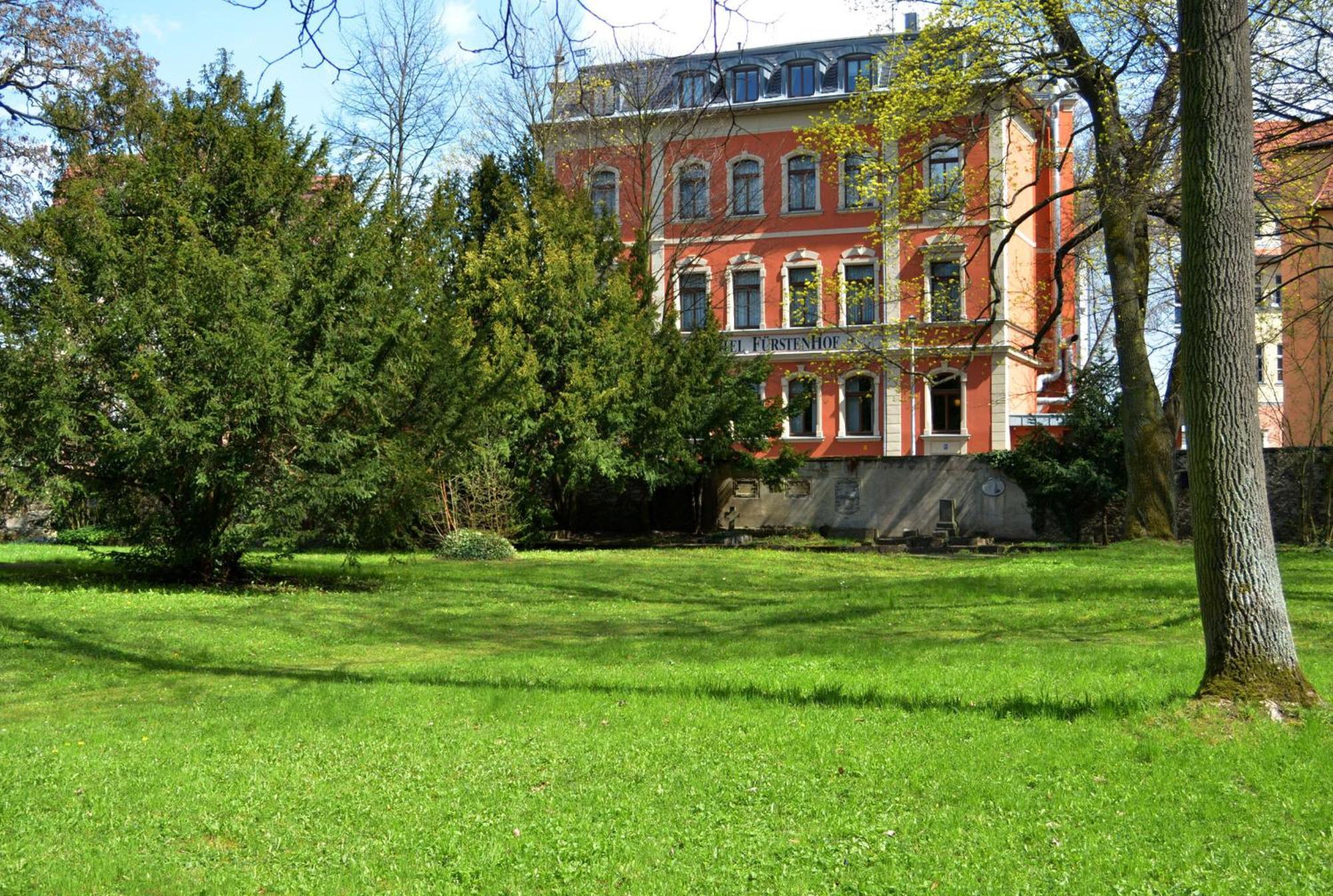 Hotel & Apartments Fuerstenhof Am Bauhaus Weimar  Bagian luar foto